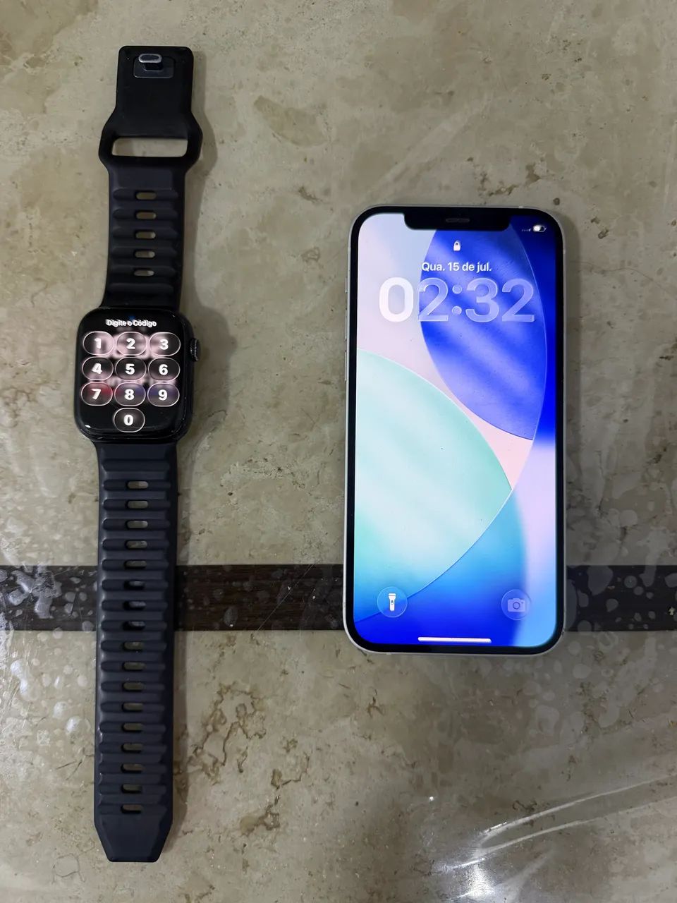 iPhone 12 128gb Branco + Apple Watch Série 7 45mm