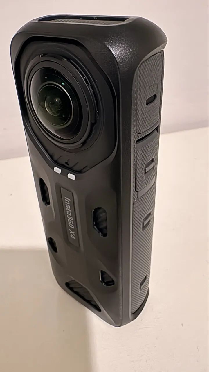 Insta 360x4