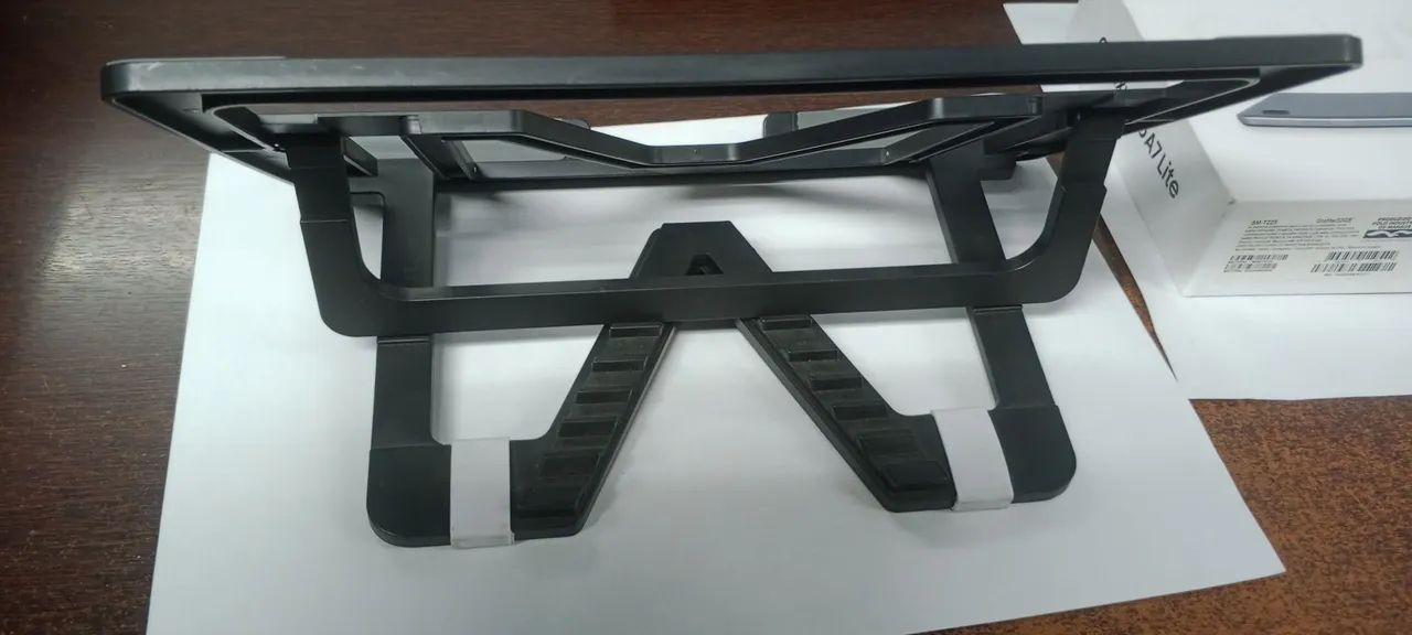 Suporte e caixa para tablets  - Foto 2