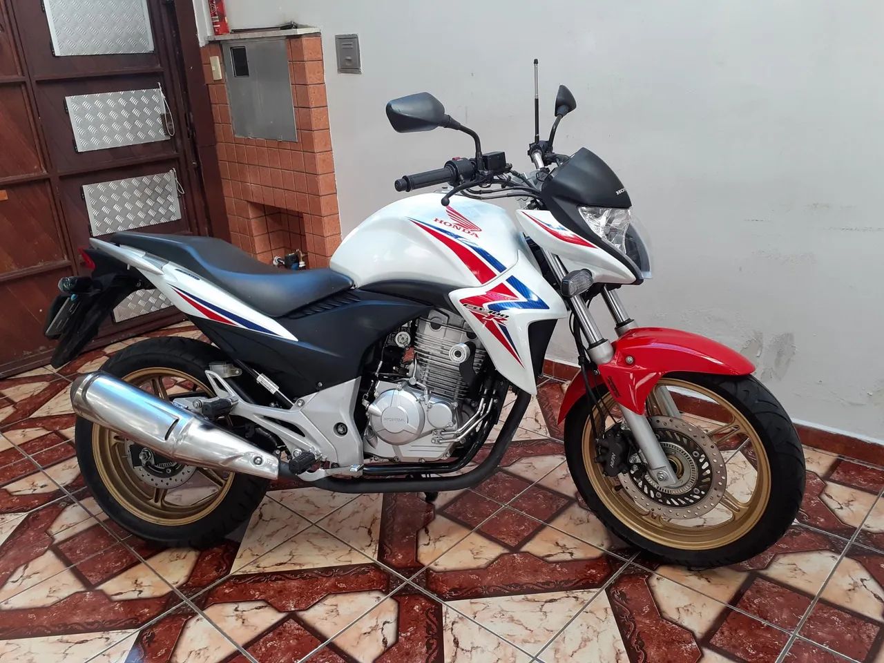 Cb300r FLEX baixa km ,com freios abs - Foto 2