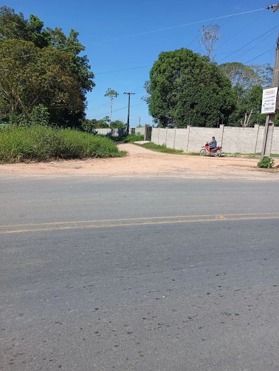 Vende -se Terreno 