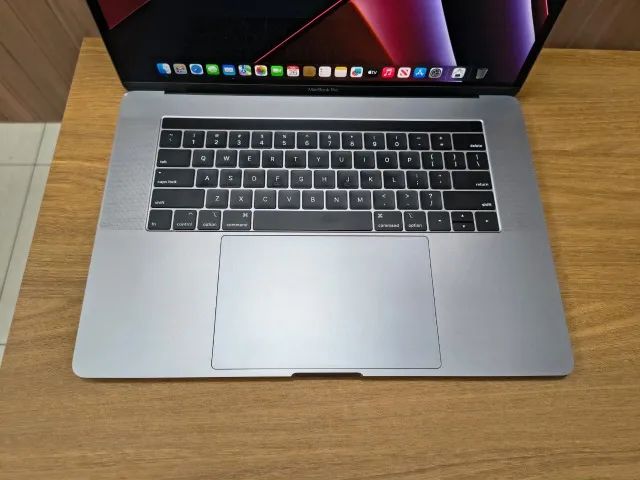 MacBook Pro 15,4? 2019 Core i9 | 32GB RAM | SSD 1TB | Touch Bar