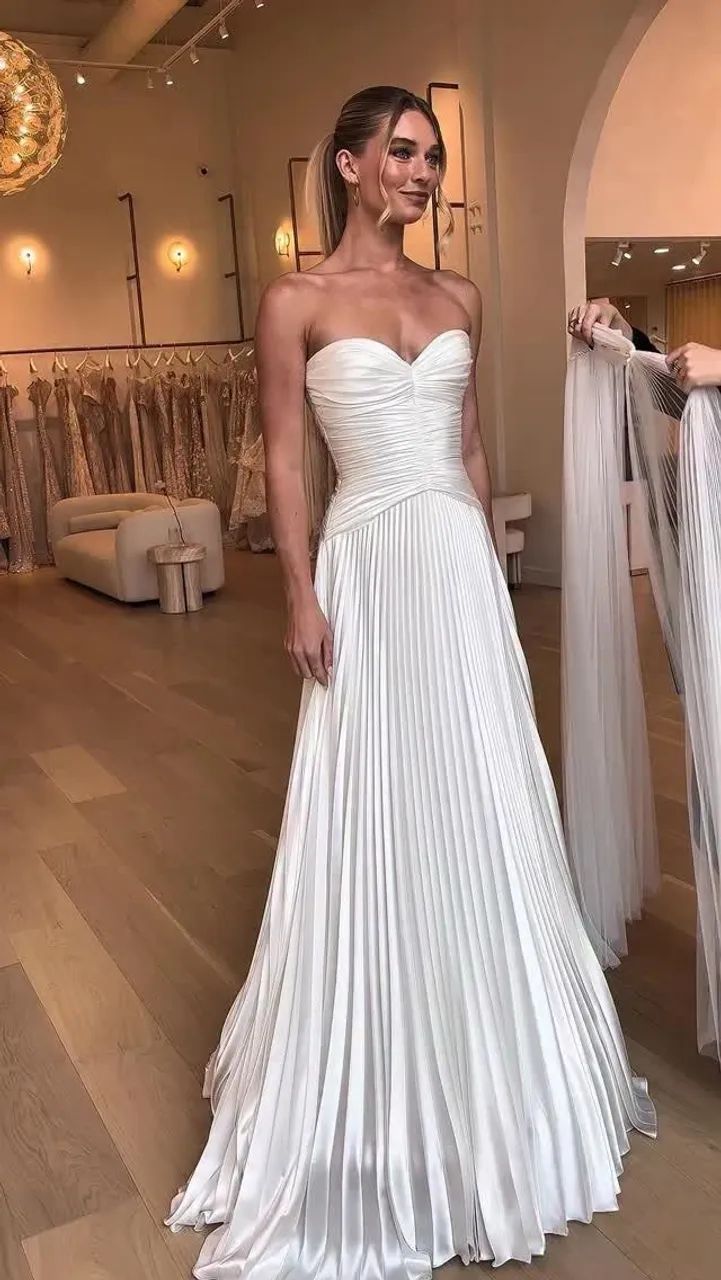 Vestido plissado branco 
