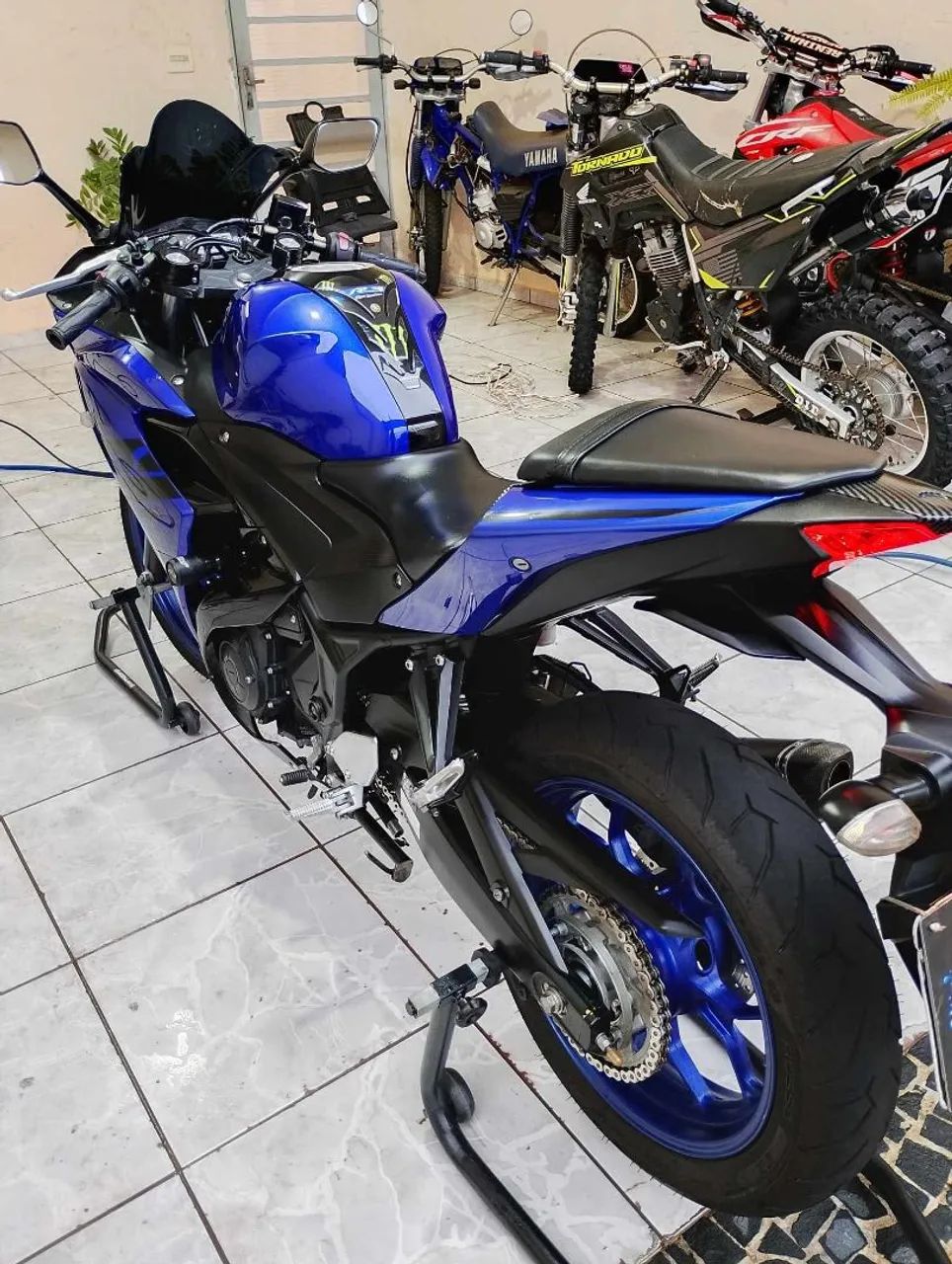 Yamaha R3 - Foto 2
