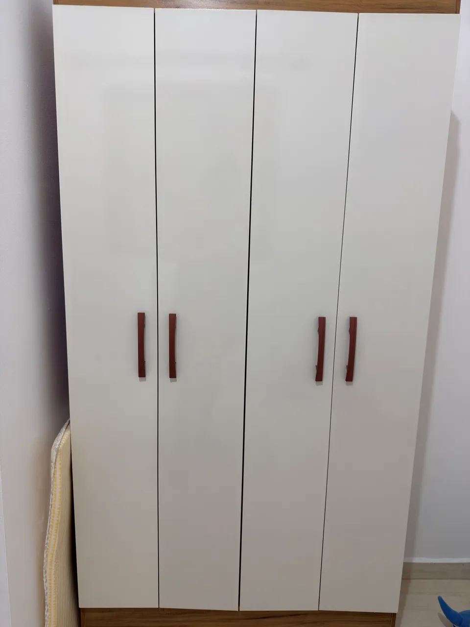 Vendo multiuso duplo, multiuso normal e mini adega para vinho