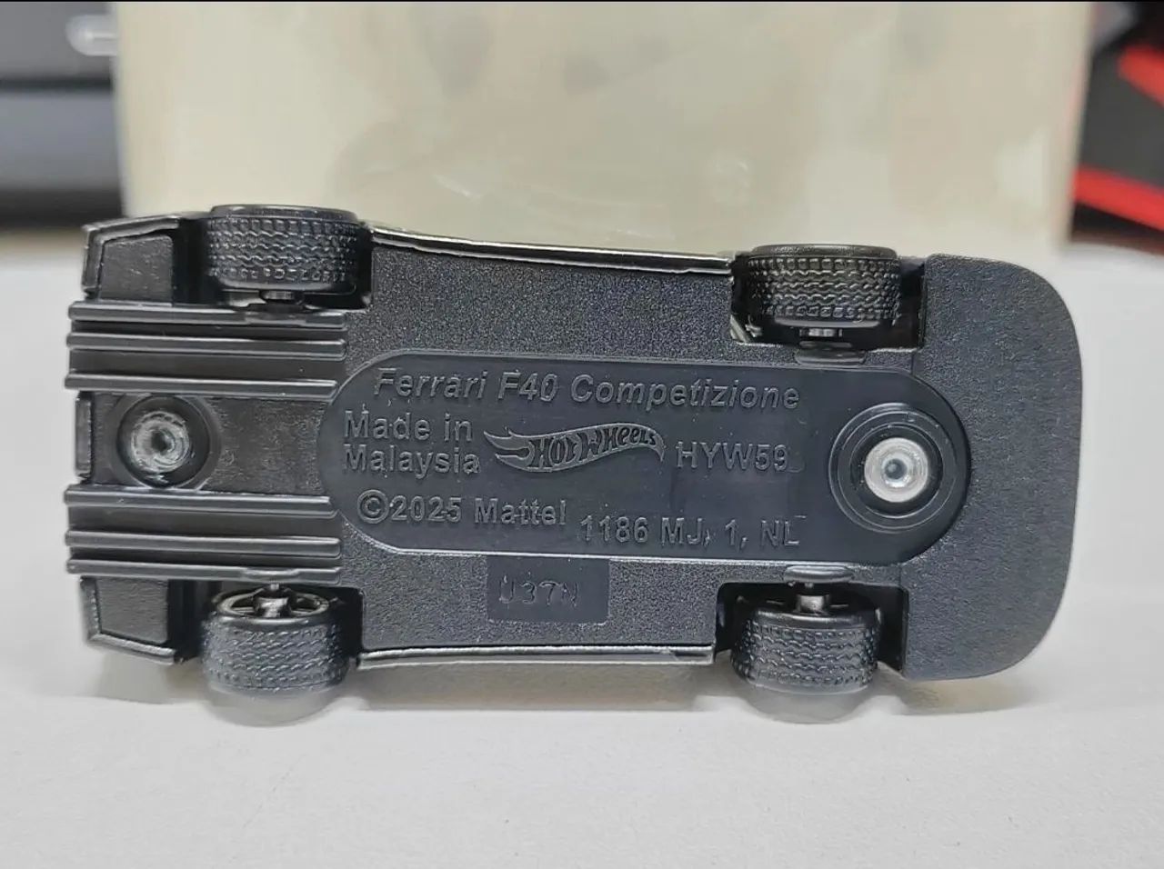 Hot Wheels F40 Super Treasure Hunt Loose - Foto 5
