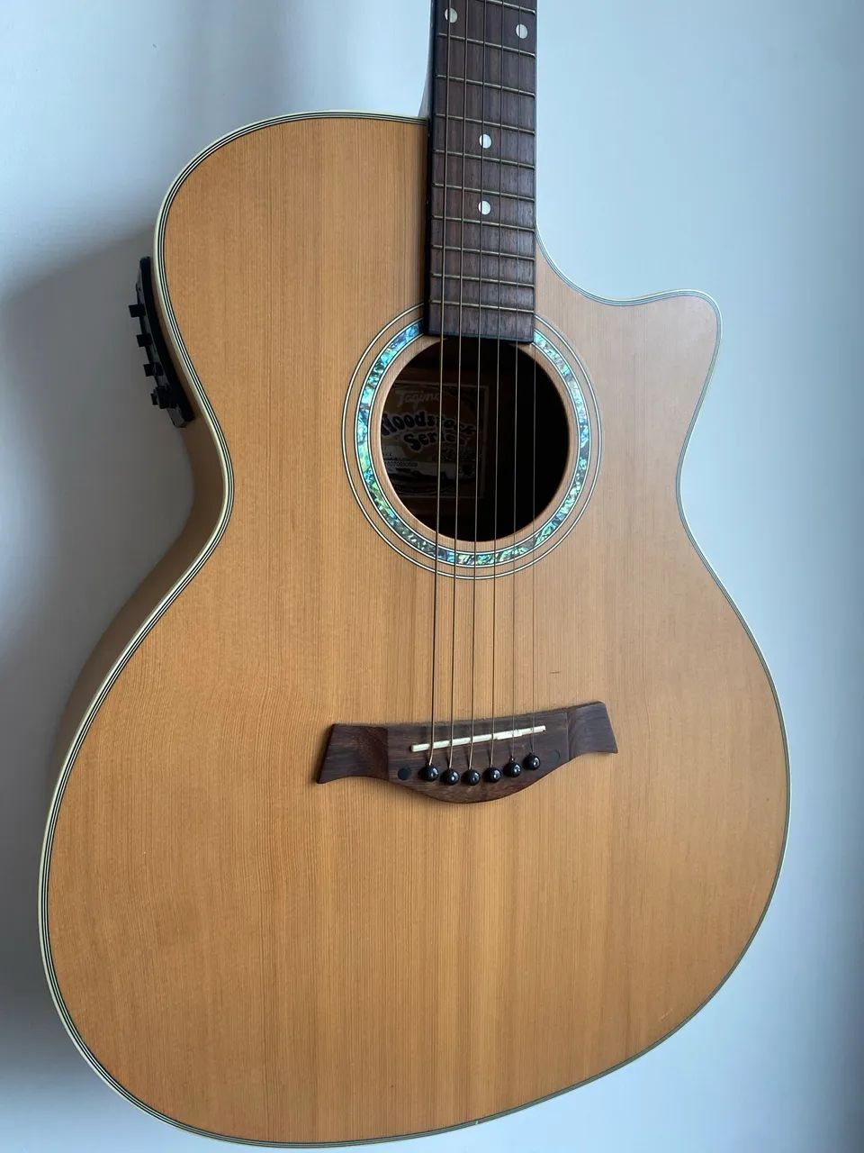 Violão elétrico 