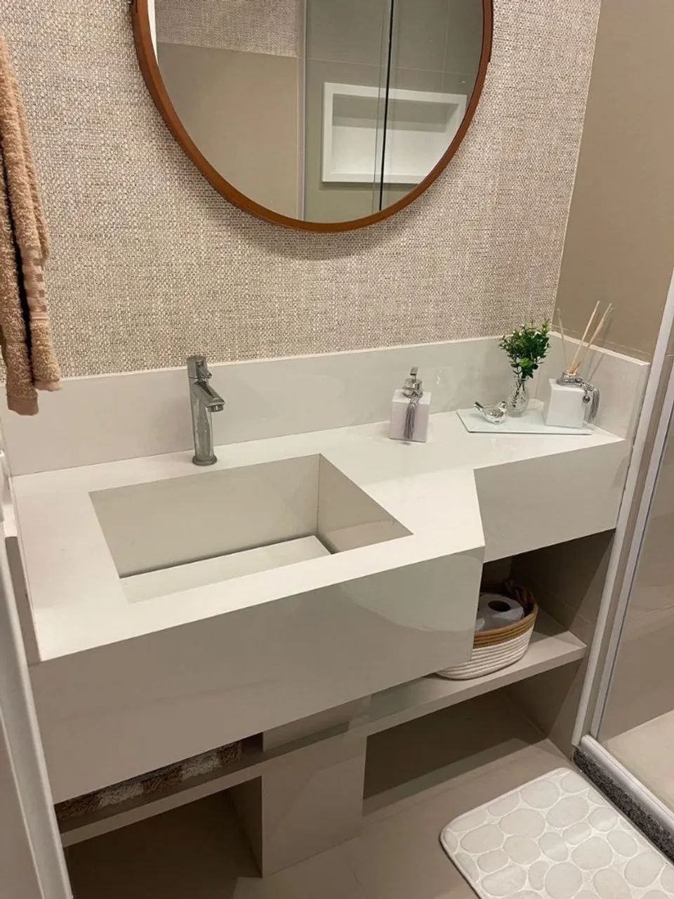 Bancadas em porcelanato. 65580432467073122