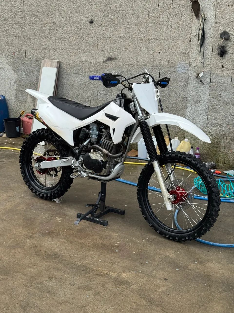 CRF 230f 2011 Filé 