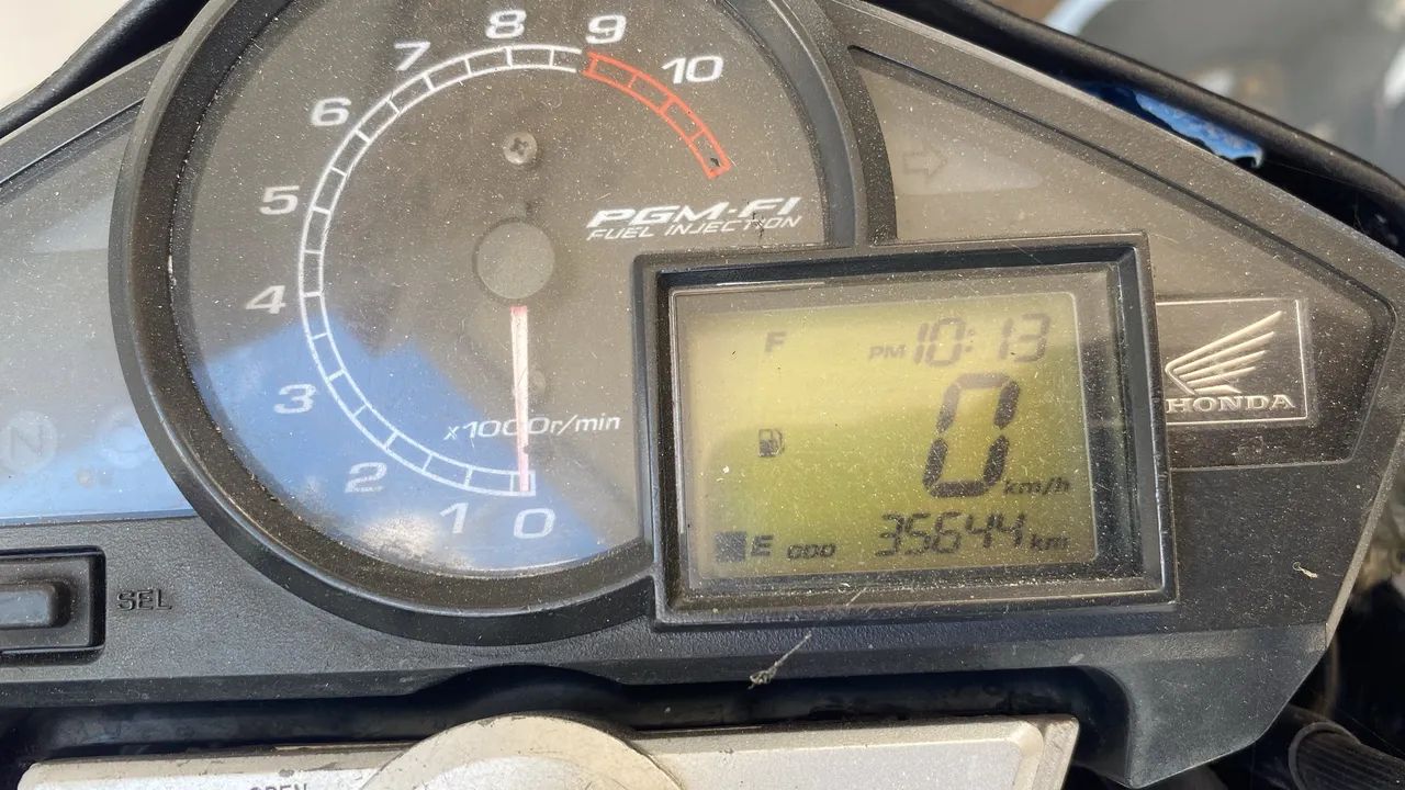 Vendo Cb300R emplacada