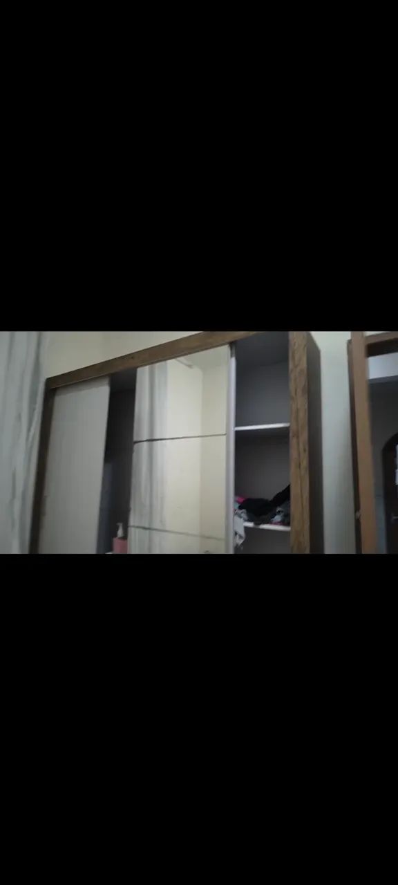 Guarda roupa 3 portas com espelho 