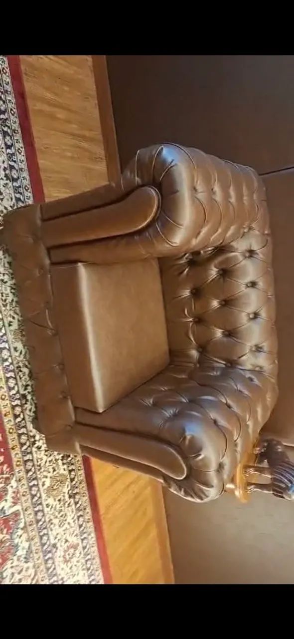 Poltrona capitonê fazemos por encomenda 
