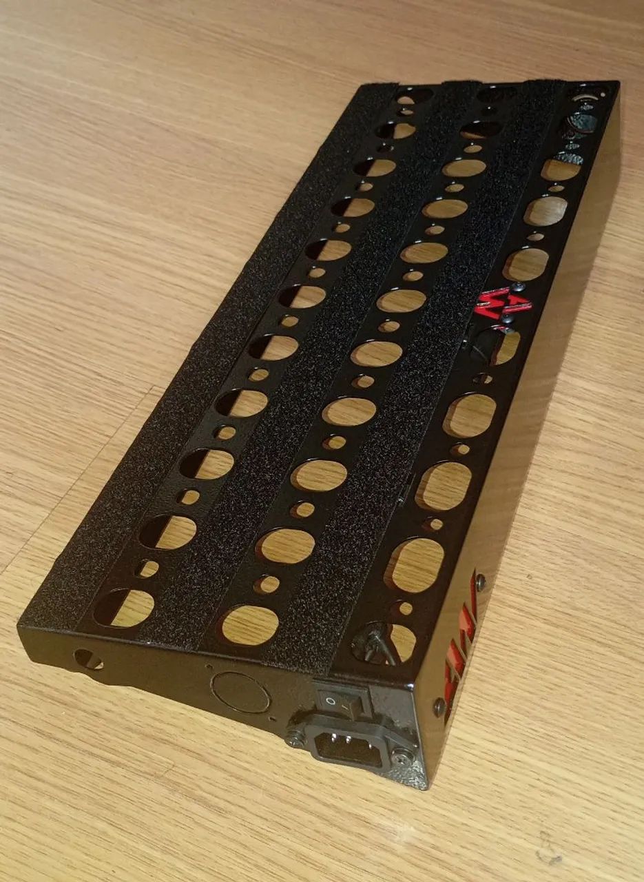 Pedalboard 15x45 c/ elétrica e SEM bag  - Foto 2