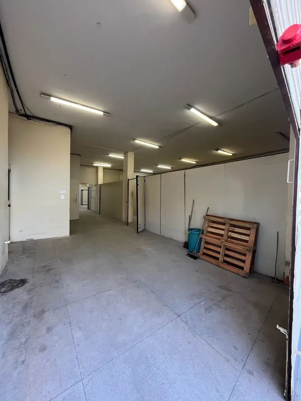 Galpão próximo ao centro 700m2 - Foto 2