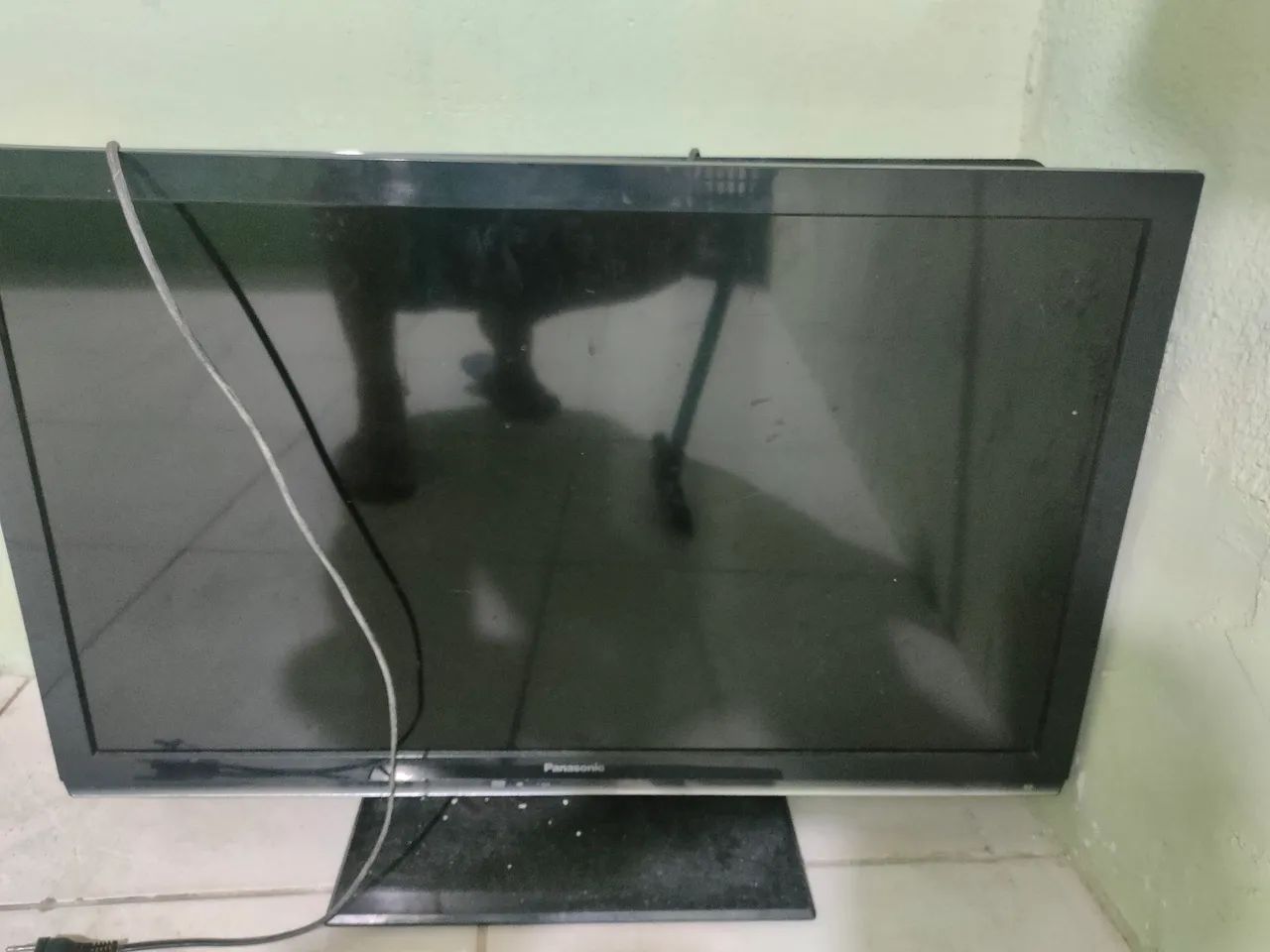 Televisão para retirada de peças 