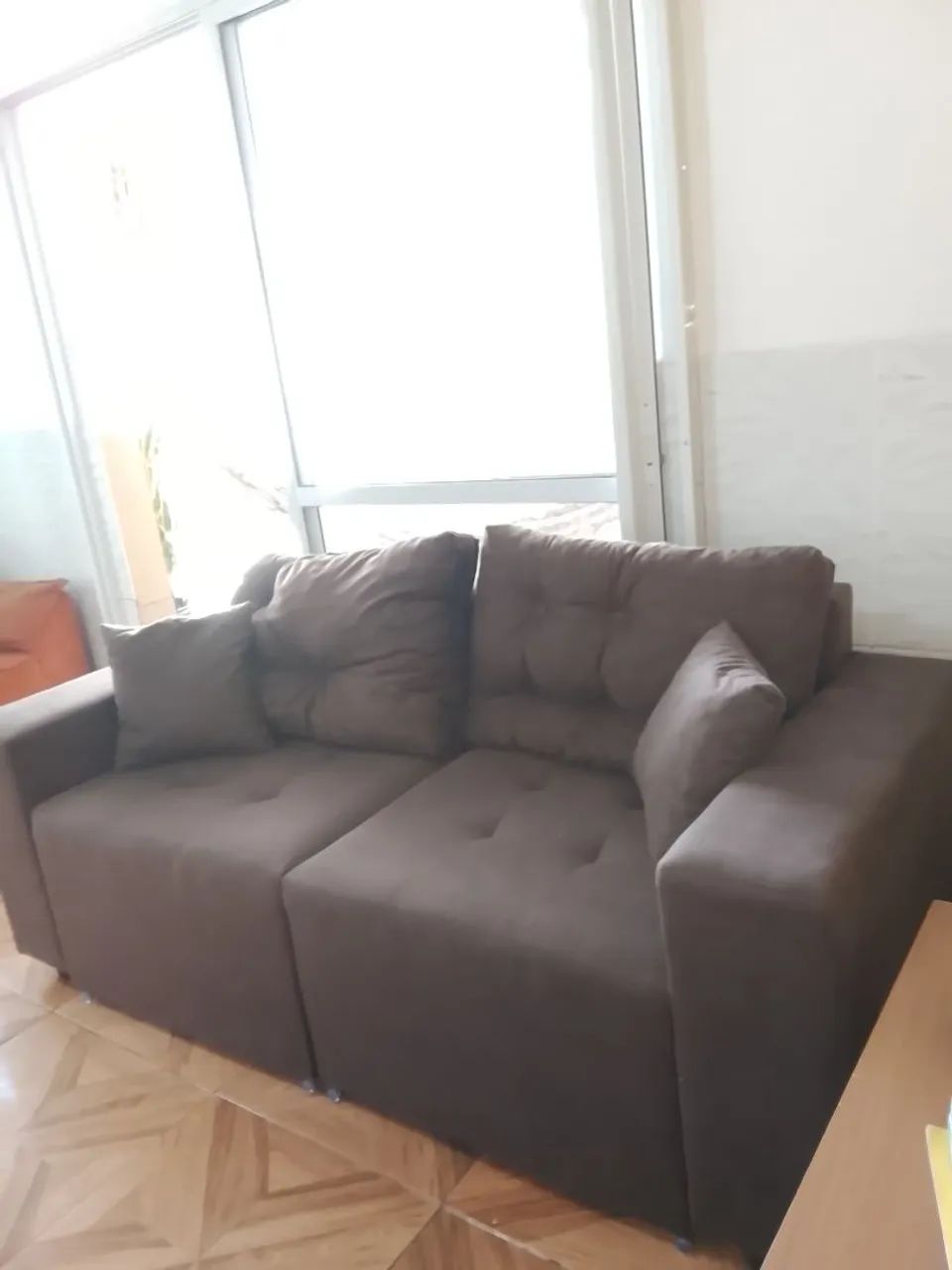 Sofá de 2 lugares + almofadas, bem conservado - Foto 3