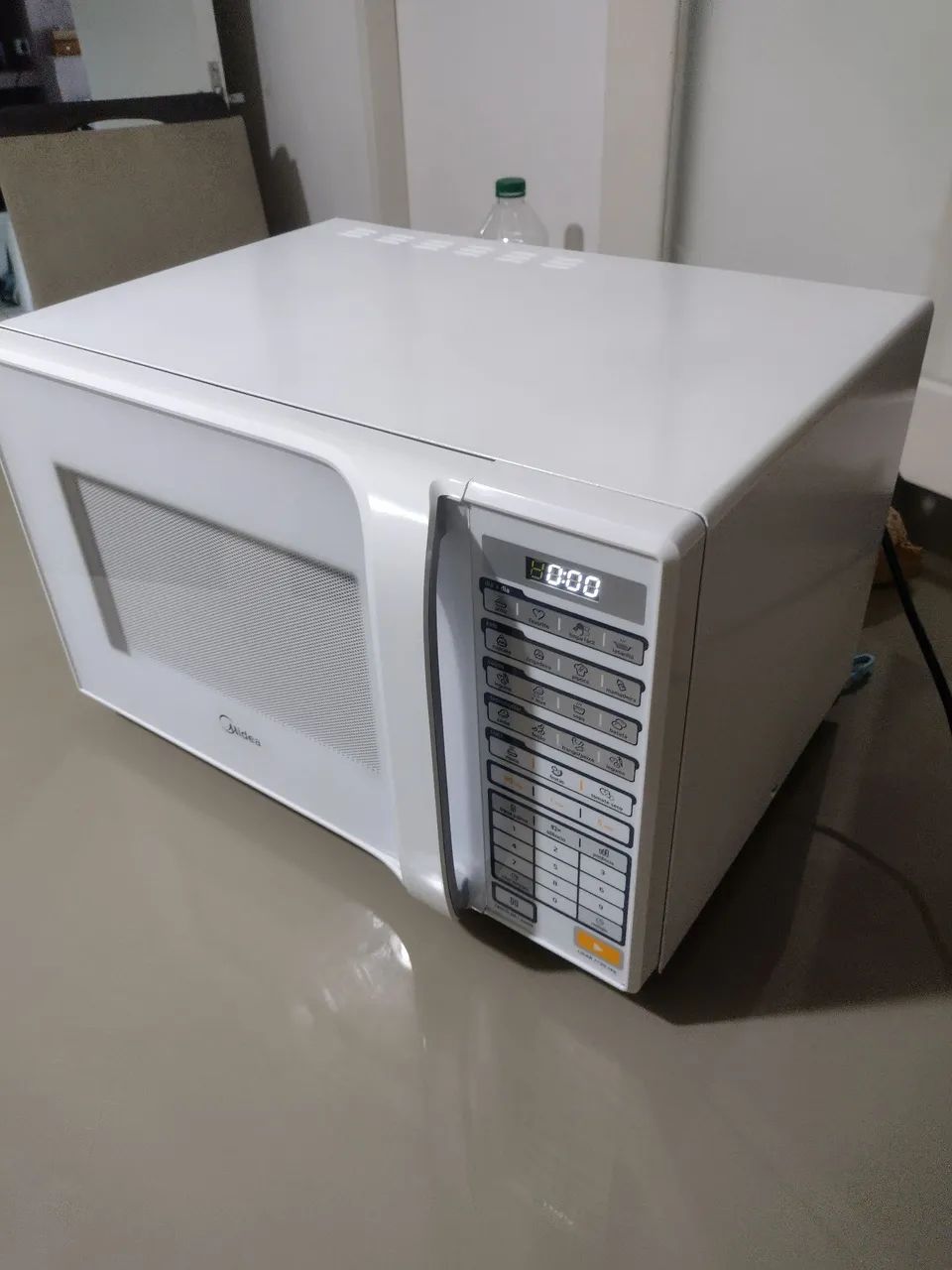 Microondas Midea 31 litros, funcionando perfeitamente  - Foto 5