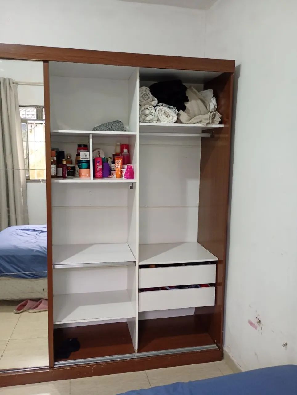 Guarda roupas casal com espelho  - Foto 3