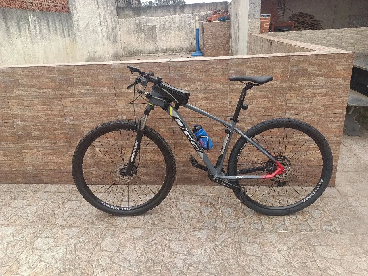 Bicicleta OGGI 7.0 tamanho 17