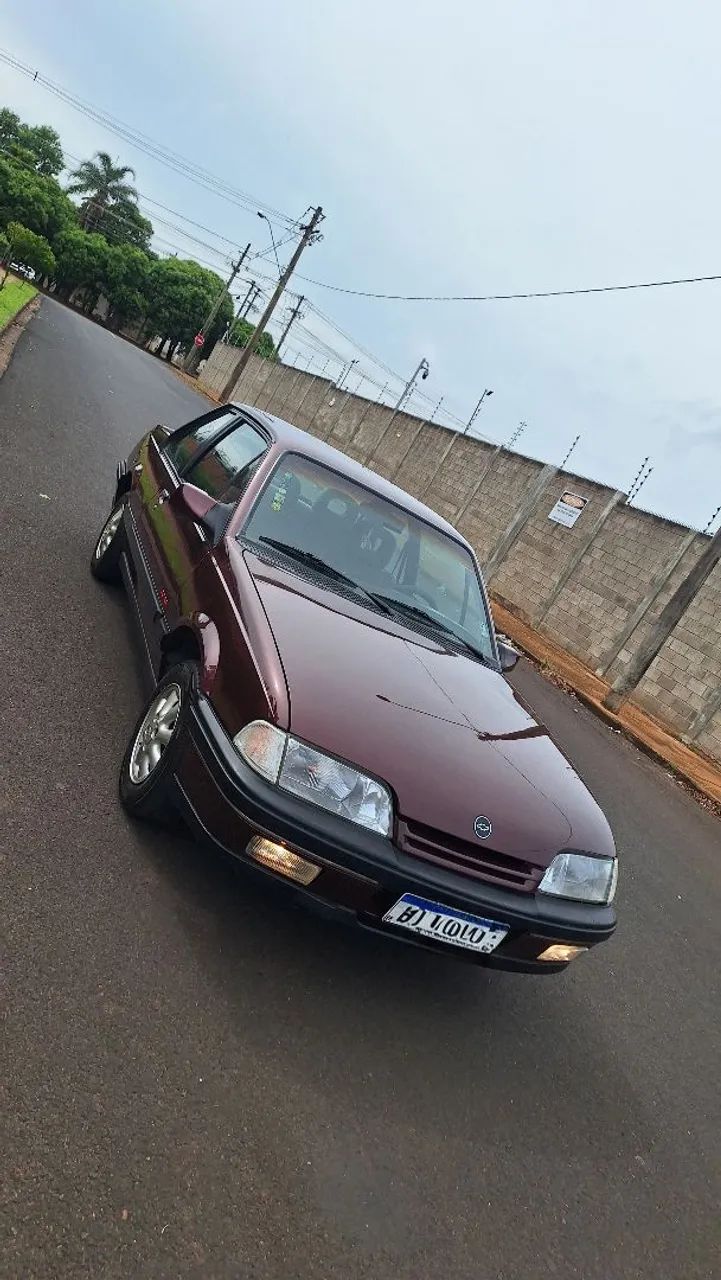 Chevrolet Monza GLS/ Hi-tech 2.0 EFI 2P E 4P 1994