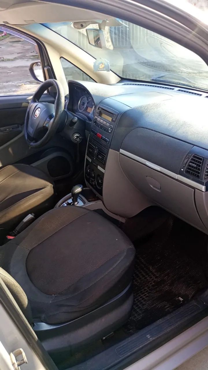 Fiat Idea Essence Dualogic 1.6 Flex 16V 5P 2011 - Foto 4