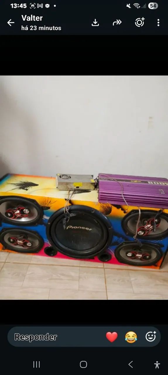 Caixa de som automotivo 