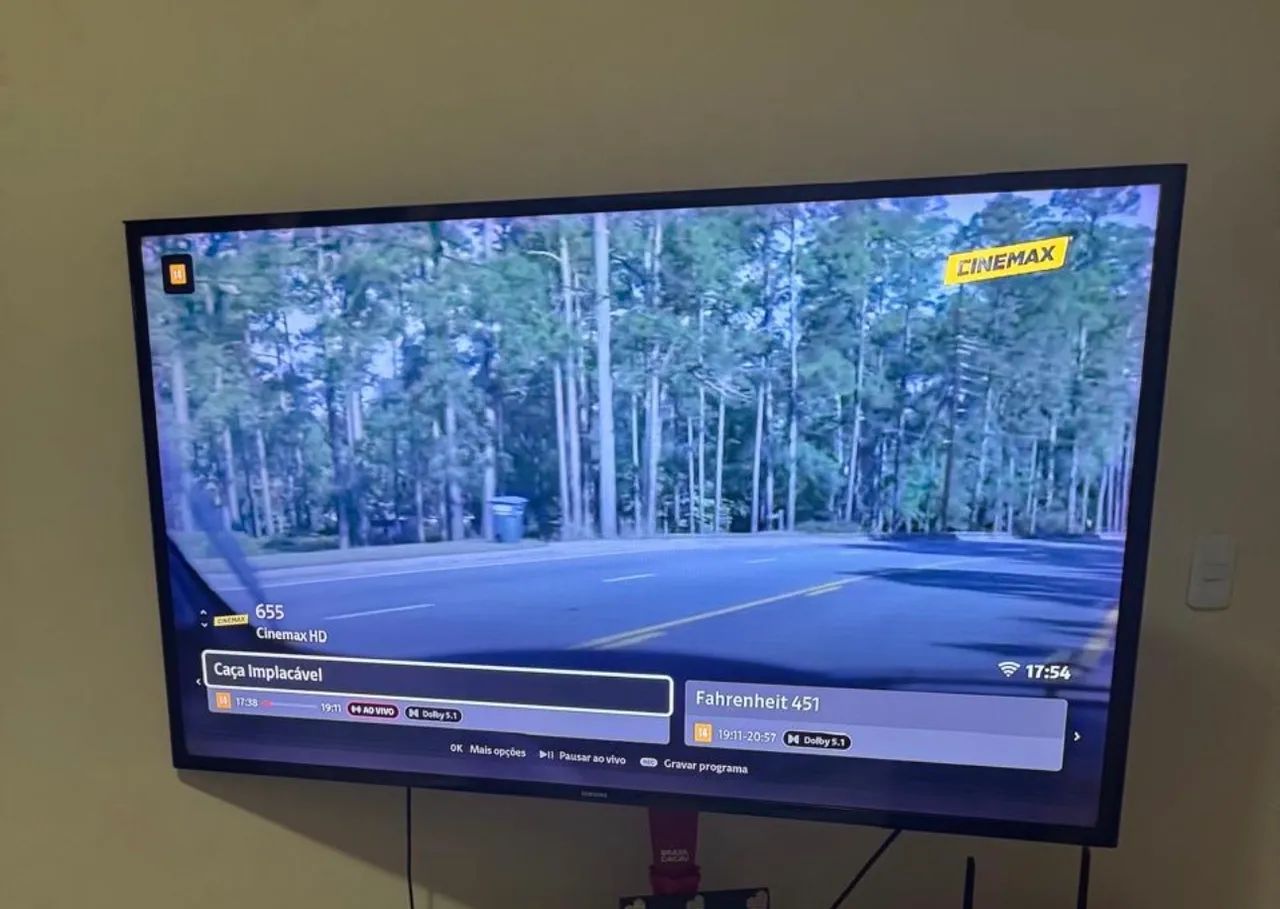 Linda Televisão Samsung 49 polegadas em perfeito estado 