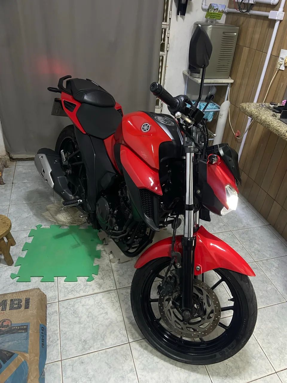 Fz25 2018