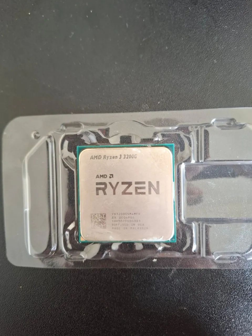 Ryzen 3 3200G + Cooler Box Original + Caixa / Funcionando Perfeitamente