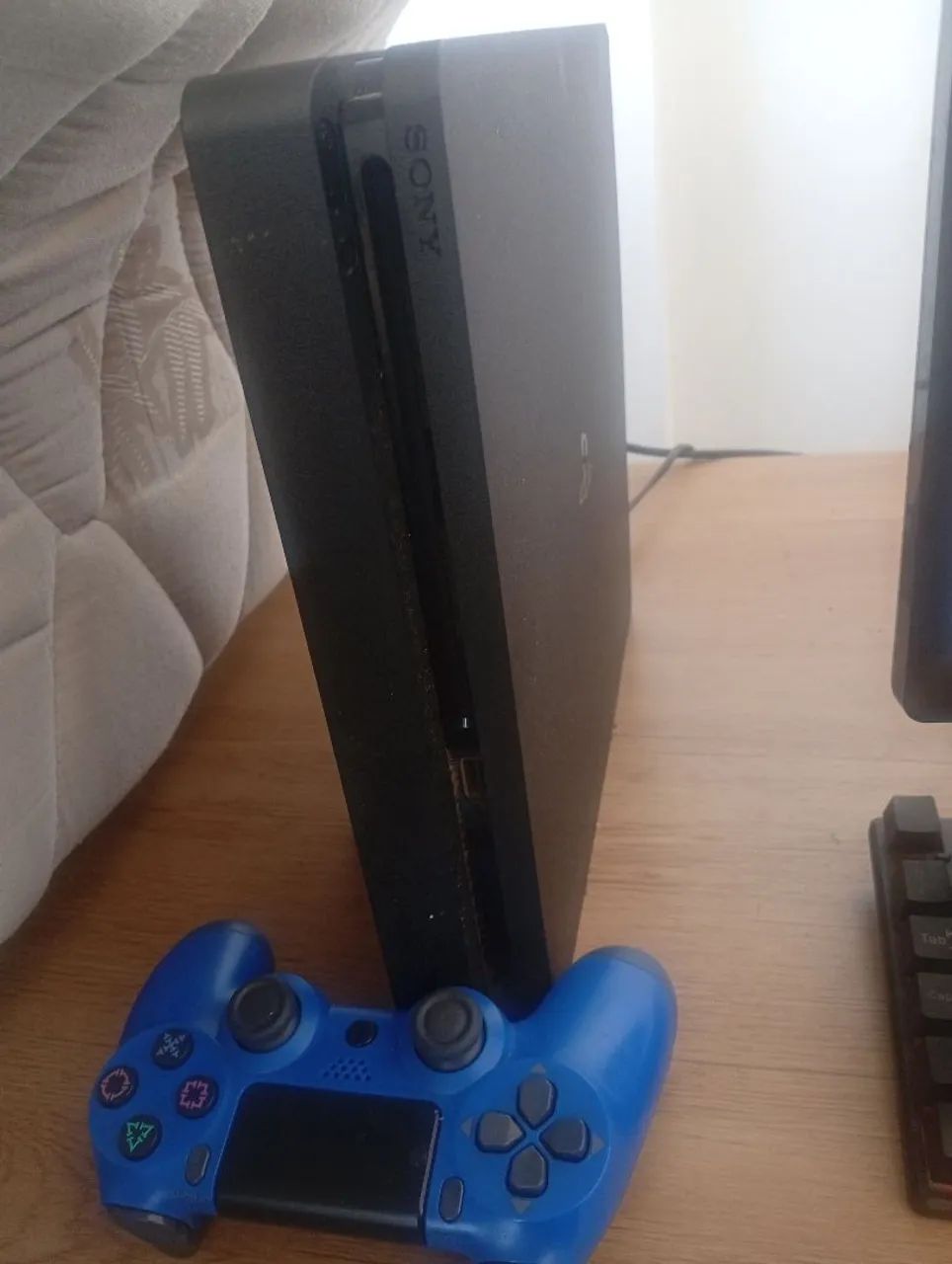Ps4 slim 1TB - Foto 2