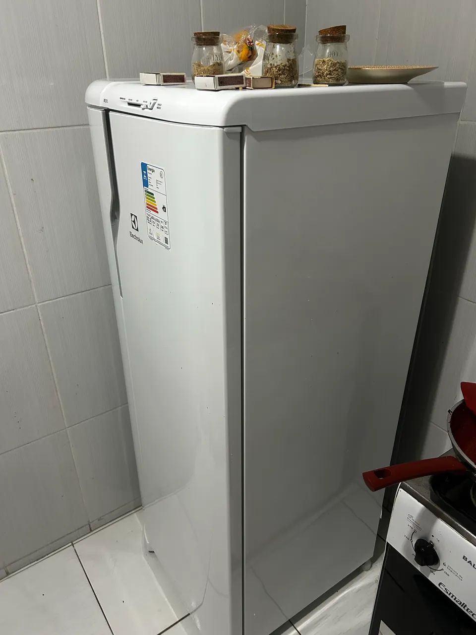 Geladeira Electrolux com 8 meses de uso - Geladeiras e Freezers