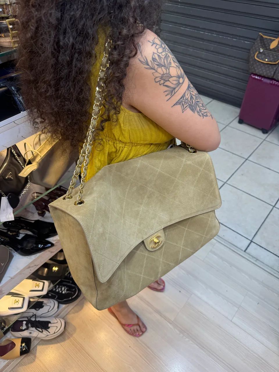 Bolsa maxi Chanel camurça nova  - Foto 2