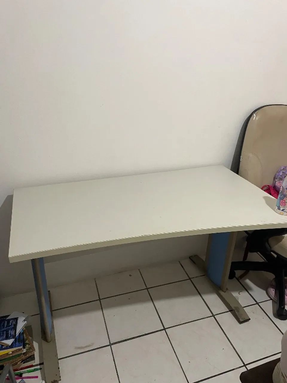 Mesa de escritório ou estudos 65126498532098120