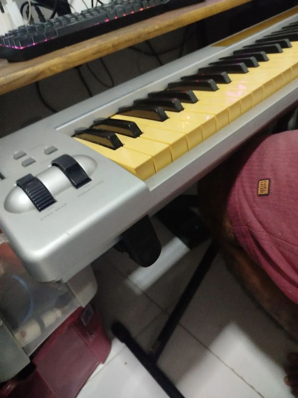 Controlador M-audio com suporte e case!! - Foto 2