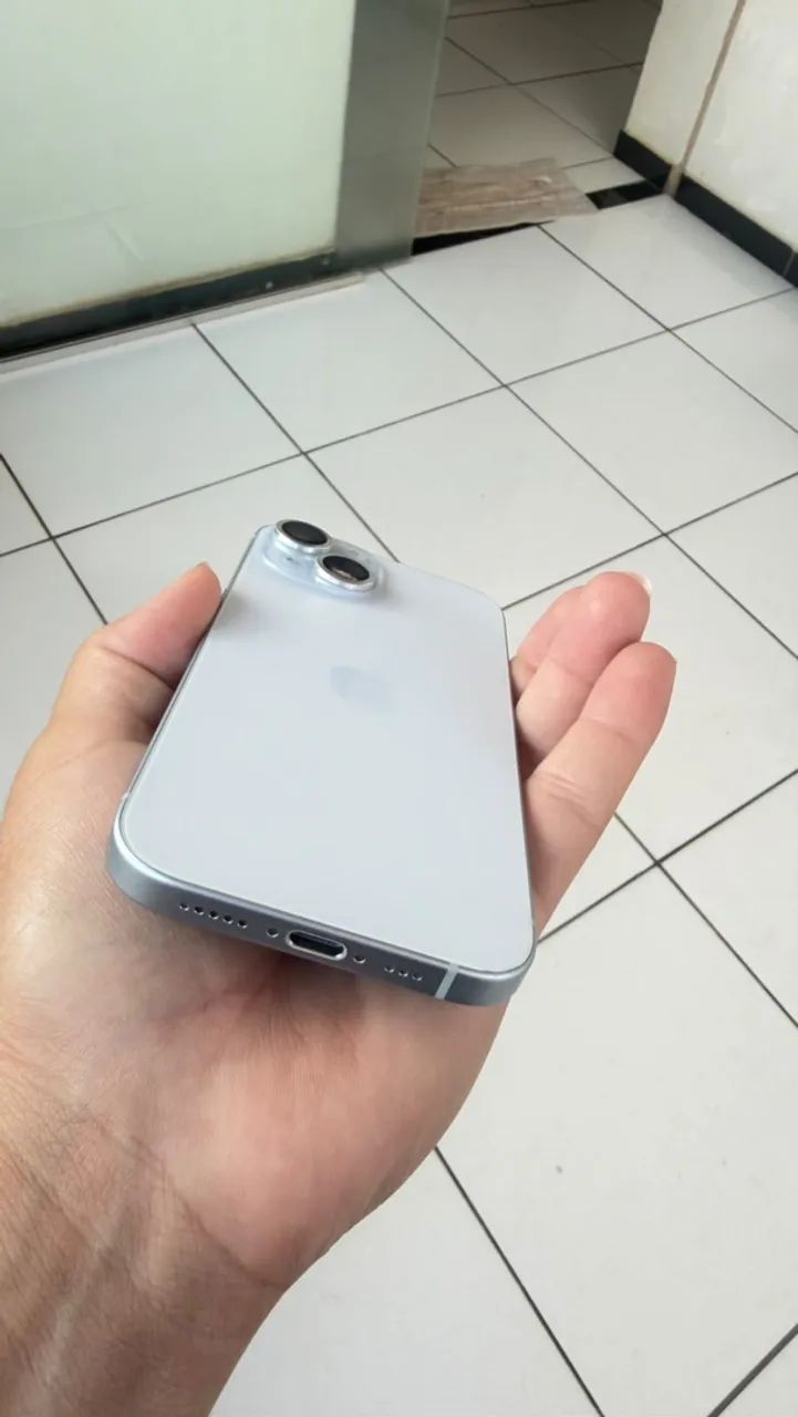 iPhone 15 