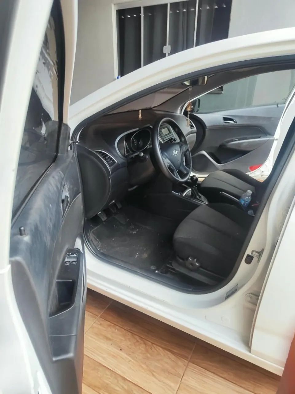 Hyundai HB20 Unique 1.0 Flex 12V Mec. 2019 - Foto 3