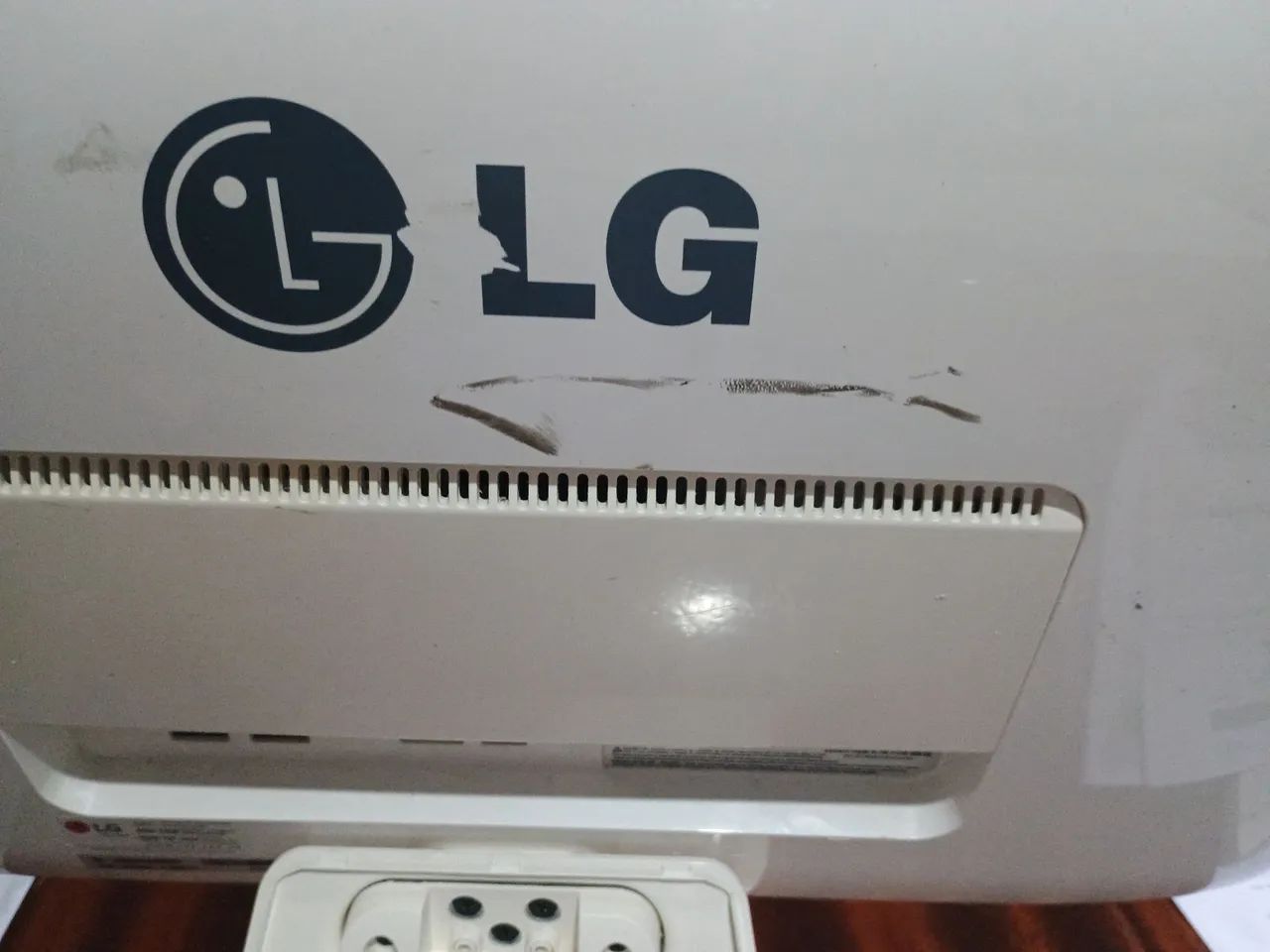 ALL IN ONE modelo *22V240* (PEÇAS). - Foto 3