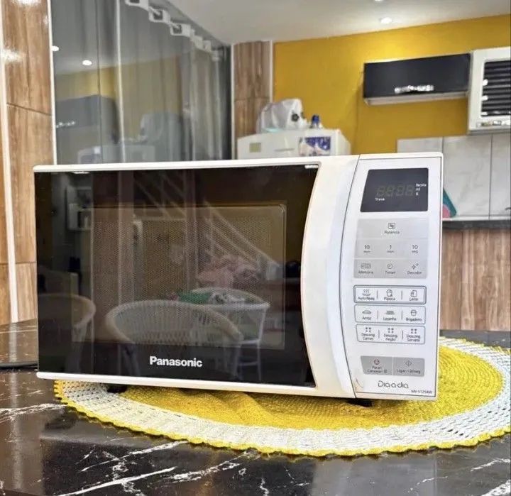 Vendo microondas Panasonic 