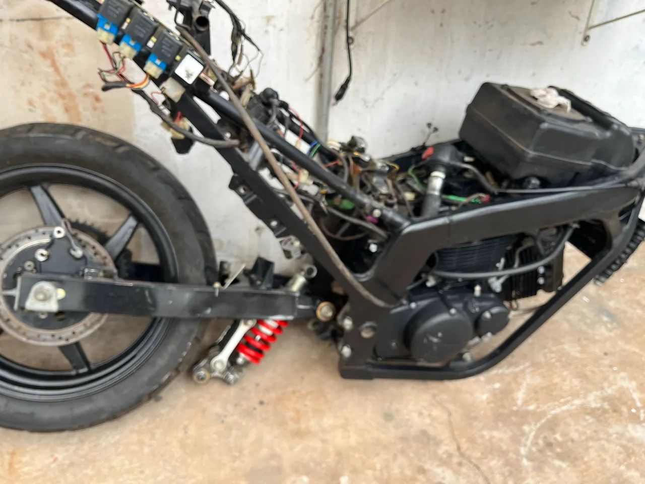 Vendo motor completo da Comet 250 com chicote - Foto 2