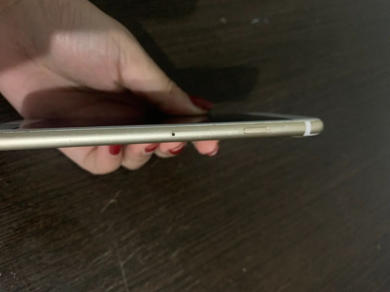 Vendo iPhone 7 64GB, cor dourada ? - Foto 4