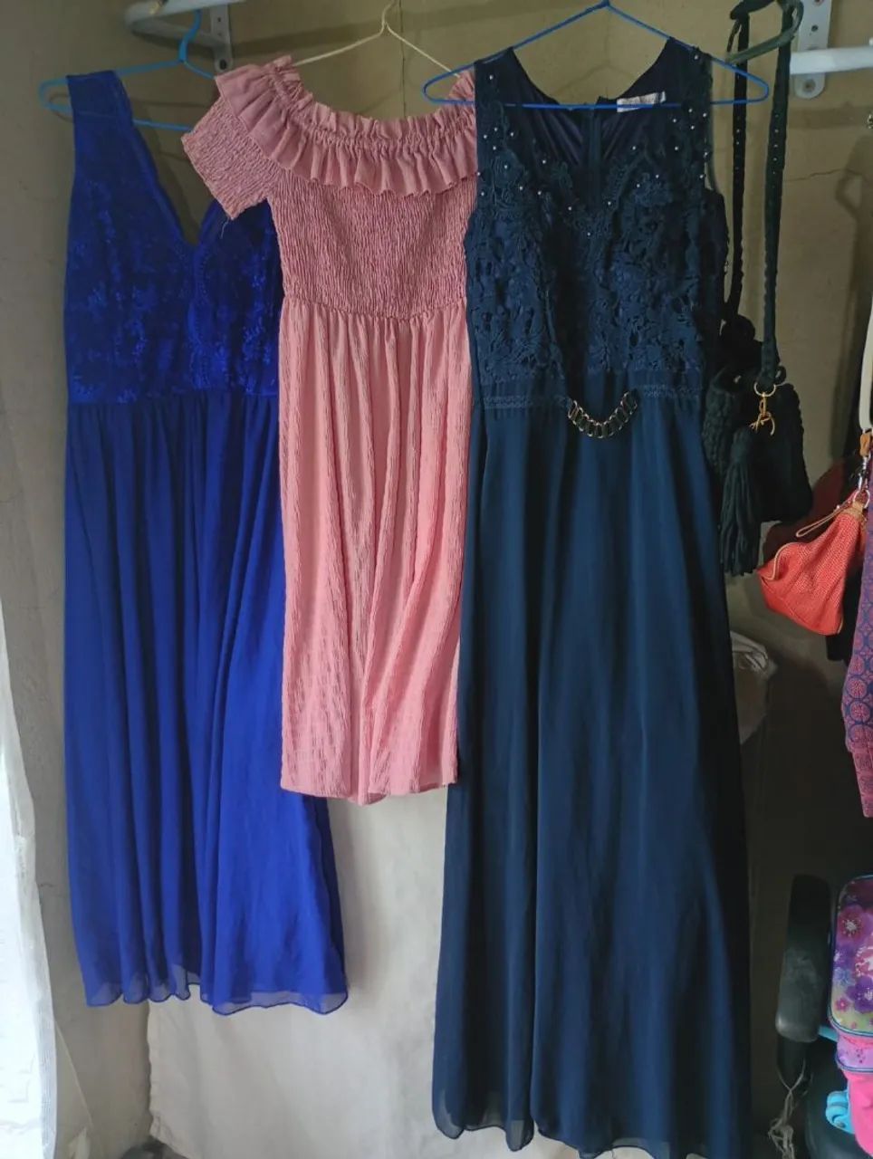 Vestidos semi _novos  - Foto 2