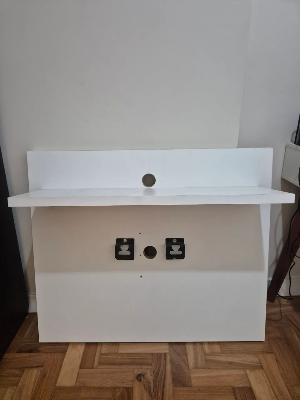 Painel de TV c/ Prateleira