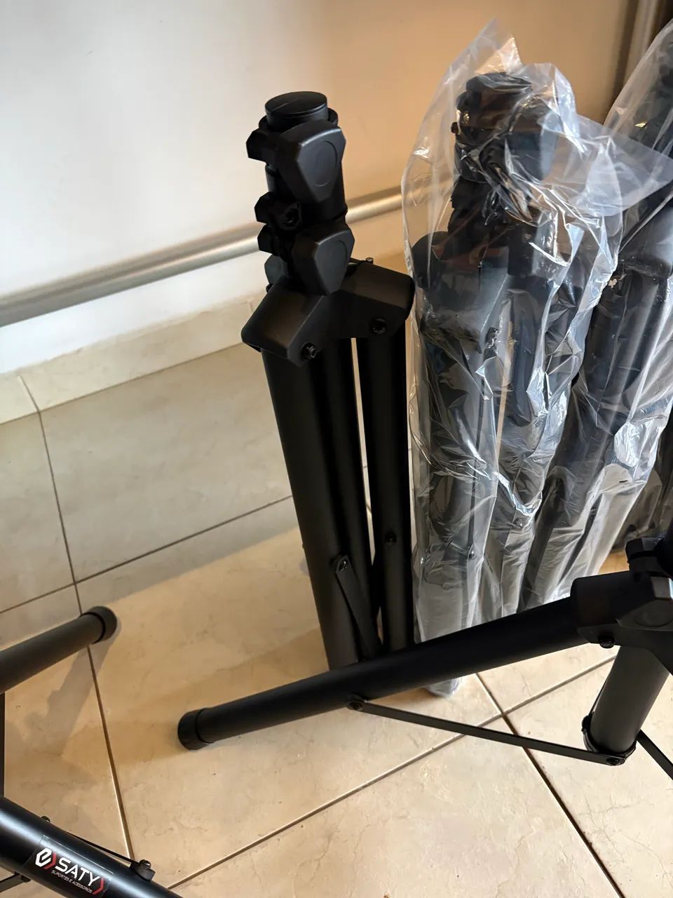 Suporte para Caixa de Som Tripé - Foto 3