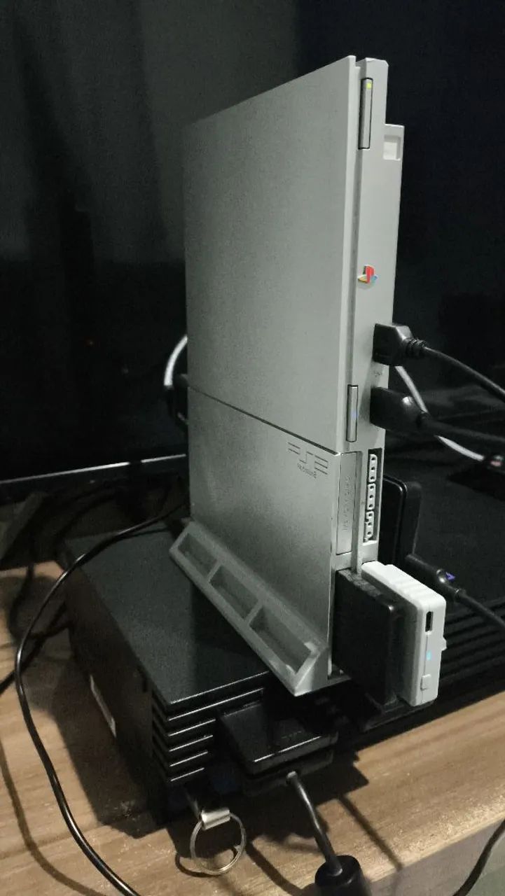 PEÇA VÍDEO NA CONVERSA PS2 PRATA RARO, 100% FUNCIONAL E TUDO ORIGINAL 
