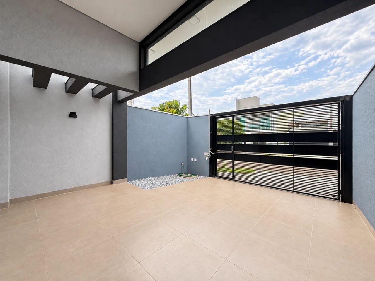Casa à venda em Maringá, Jardim Monte Rei, com 3 quartos, com 104.94 m² - Foto 3