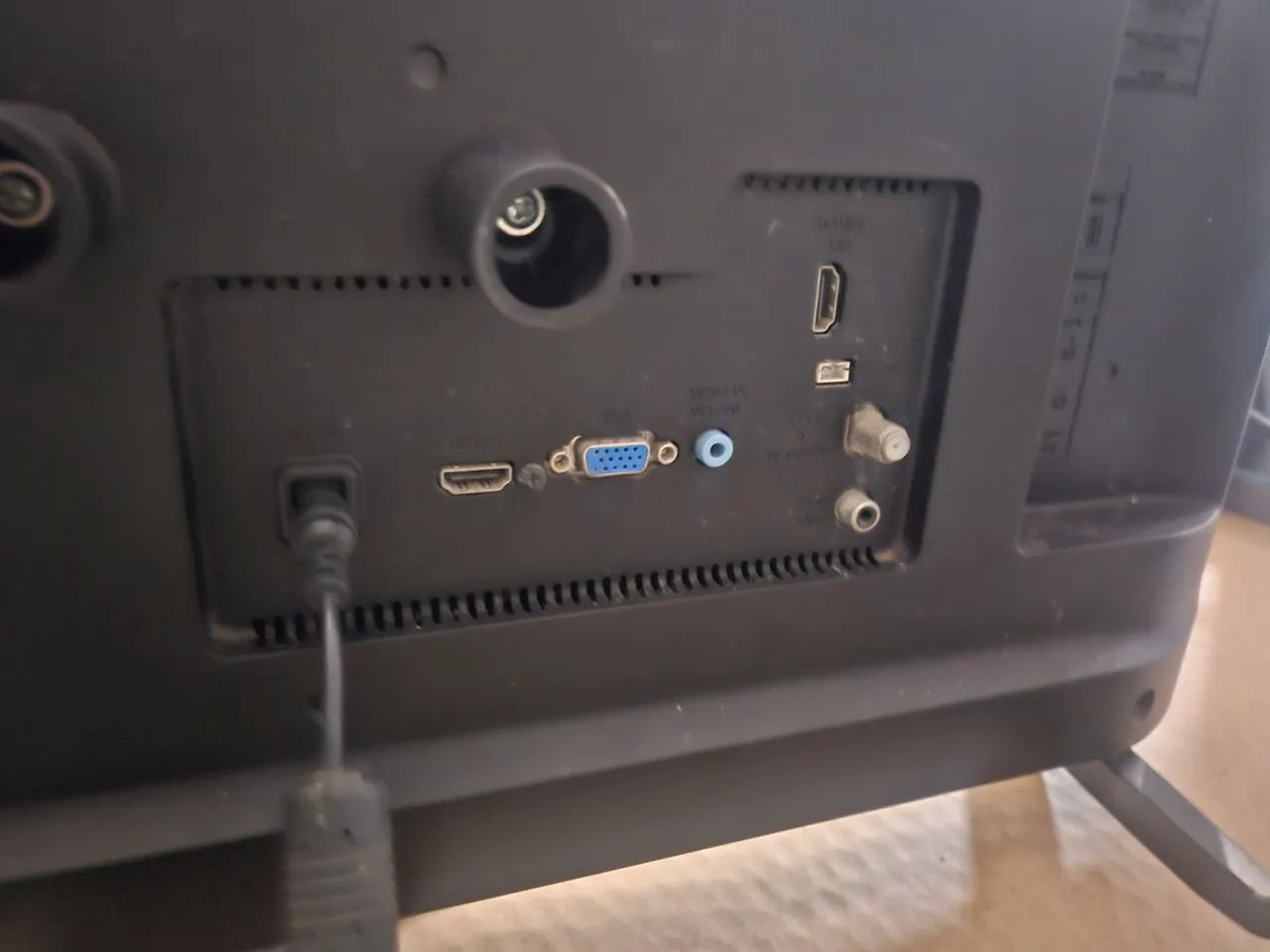 Vendo monitor de.24 polegadas  - Foto 4