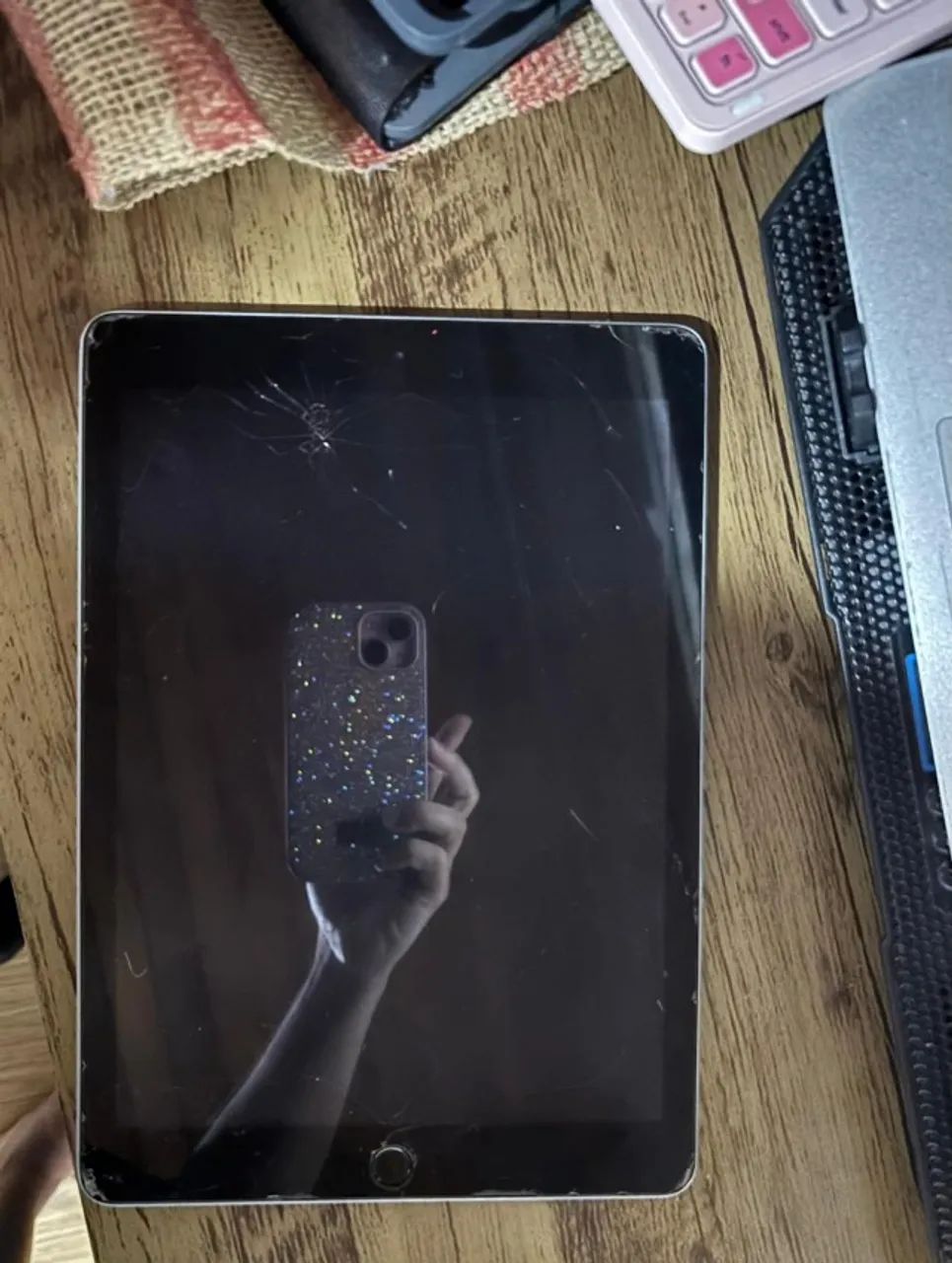 Ipad 5ª geração (2017) - funciona perfeitamente - Foto 2