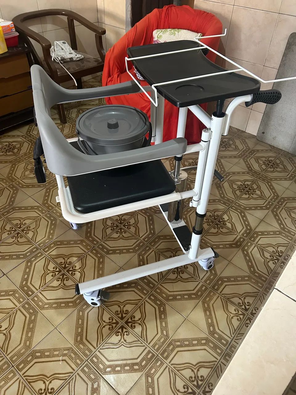 Cadeira para idosos  - Foto 3