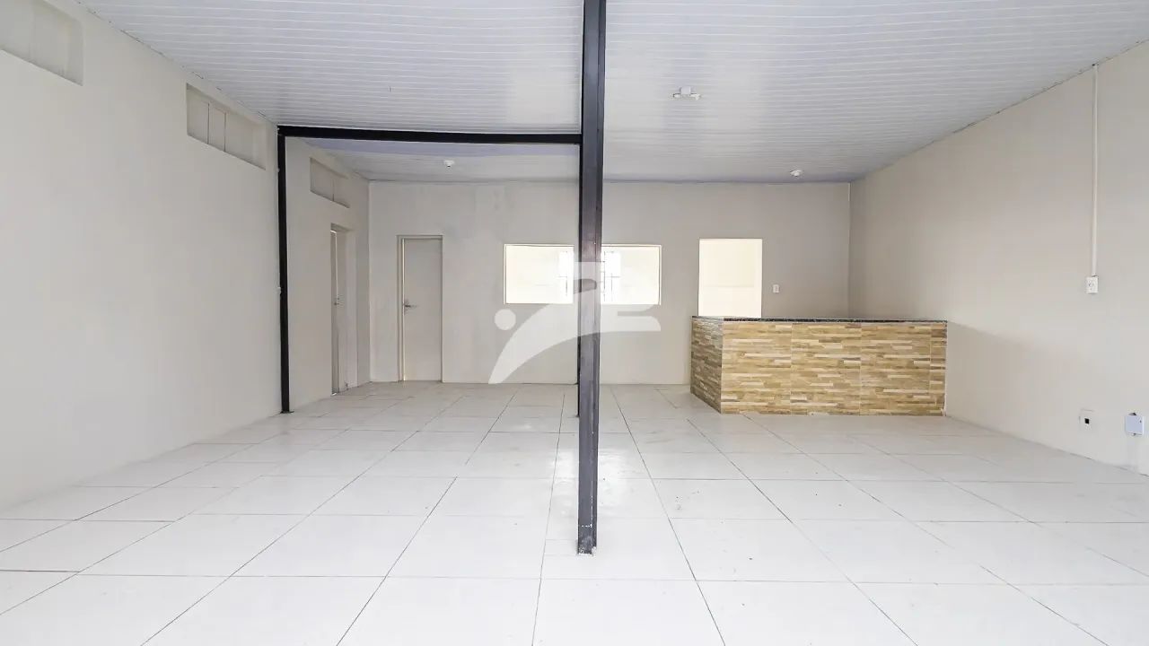 Loja Xaxim 90m² - Foto 2