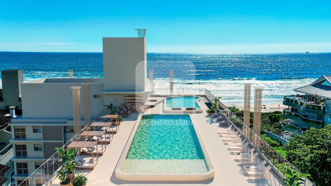 Apartamento de 3 dormitórios na Praia Brava